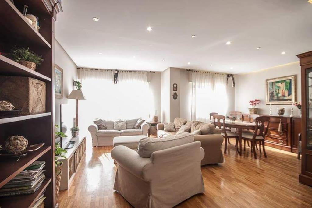 Apartamento + Parking En El Centro De Cartagena Exterior foto